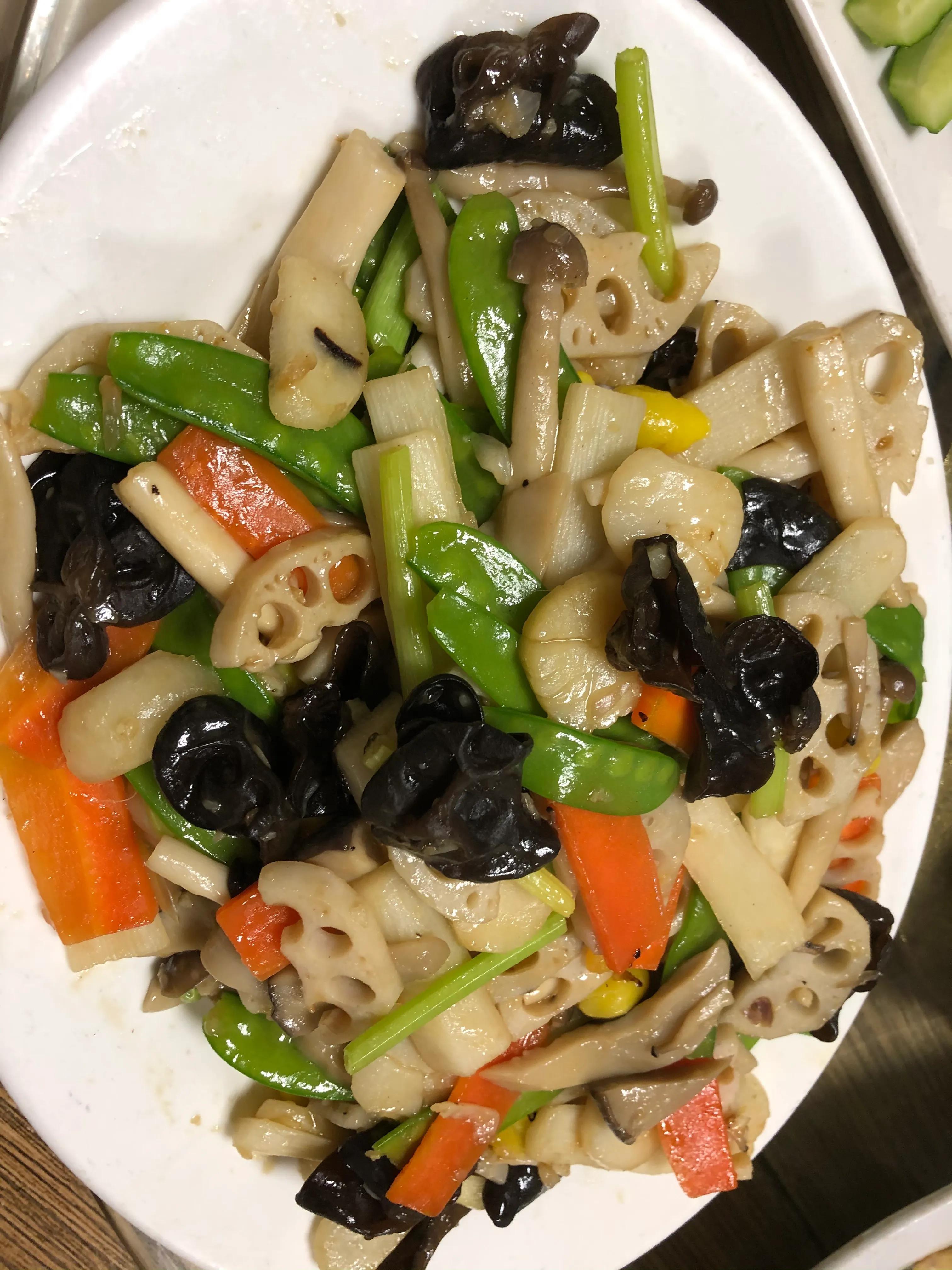 新澳门四肖期期准中特，精准，全面释义解释落实