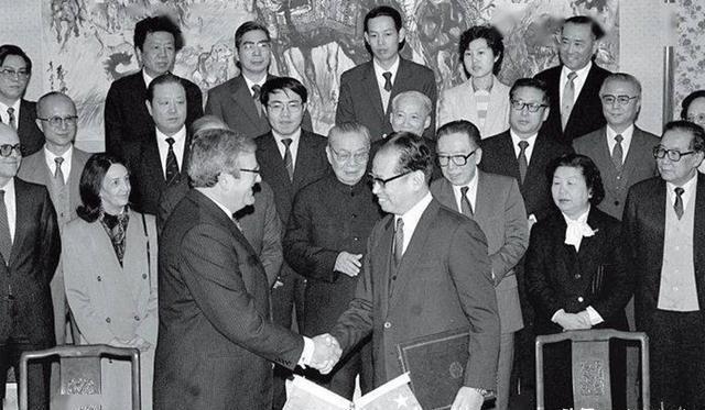 2024年新澳门正版免费大全，词语释义解释落实